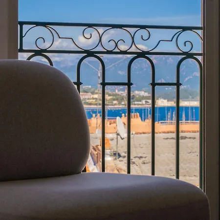 Pozzo Di Borgo Hotell