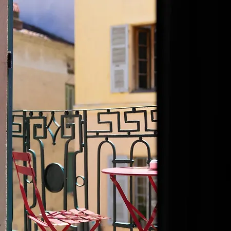 Hotell Pozzo Di Borgo Ajaccio (Corsica)