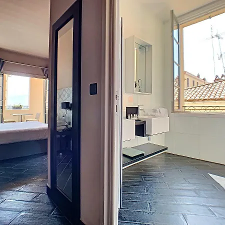 Pozzo Di Borgo 4*