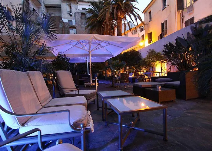 Pozzo Di Borgo 4* Ajaccio (Corsica)