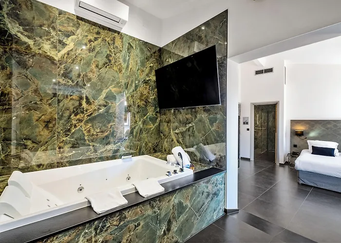 Hotell Pozzo Di Borgo Ajaccio (Corsica)