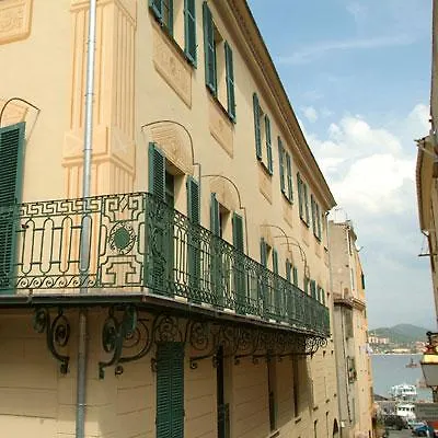 Hotell Pozzo Di Borgo