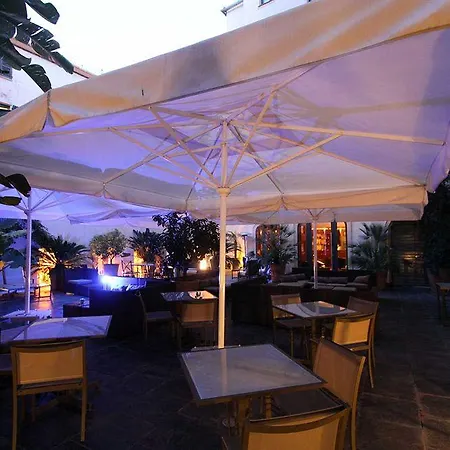 Pozzo Di Borgo 4*