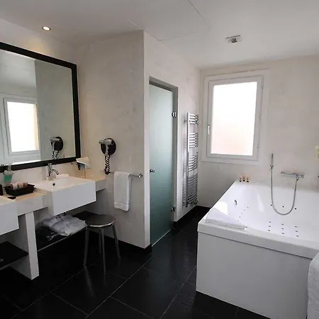 Pozzo Di Borgo 4* أجاكسيو