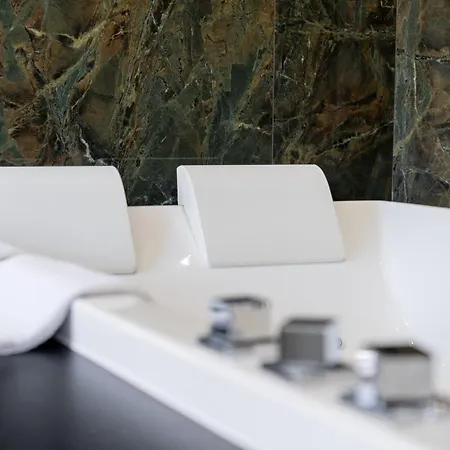 Pozzo Di Borgo أجاكسيو