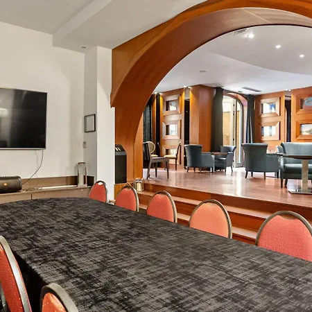 Pozzo Di Borgo Hotel 4*
