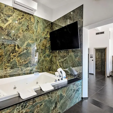 Hotell Pozzo Di Borgo Ajaccio (Corsica)