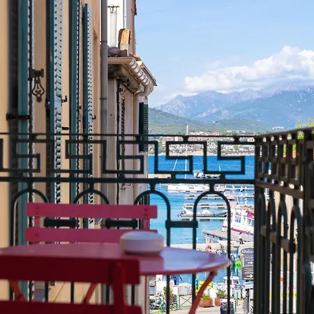 Ξενοδοχείο Pozzo Di Borgo 4*