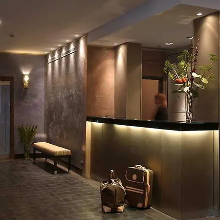 فندق Pozzo Di Borgo 4*