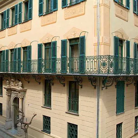 호텔 Pozzo Di Borgo