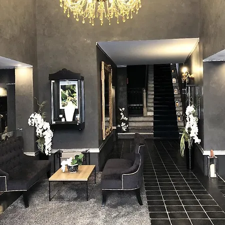 호텔 Pozzo Di Borgo 4*