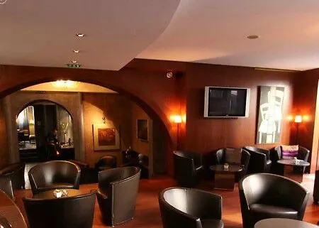 Pozzo Di Borgo Отель Аяччо