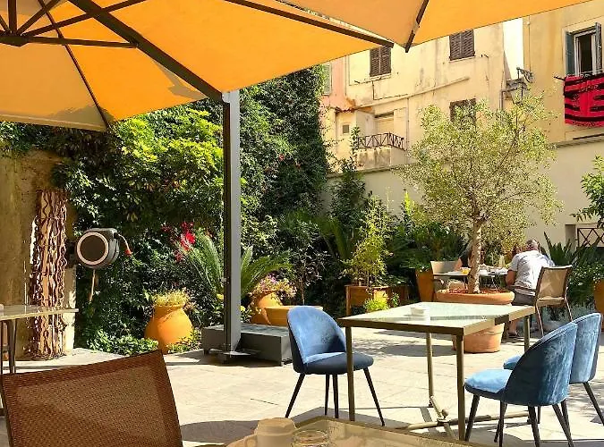 Pozzo Di Borgo ホテル 4*