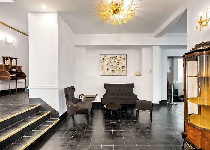 ホテル Pozzo Di Borgo 4*