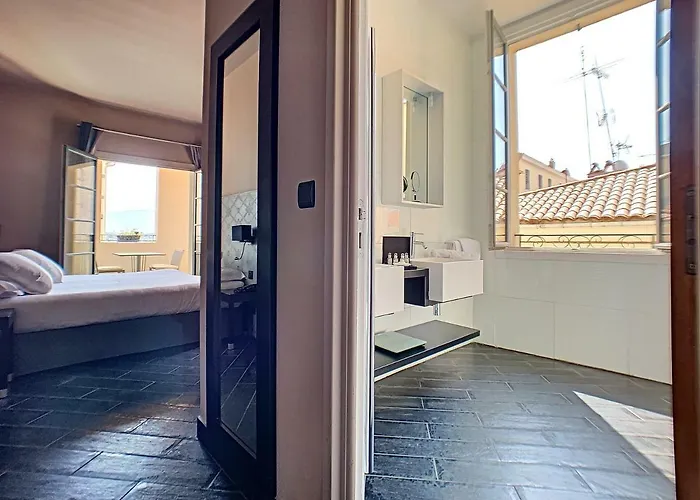 Pozzo Di Borgo 4*